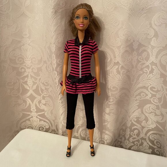 Barbie DreamHorse Articulated Doll and Fashionista Dolls - Lot of 4 - Picture 3 of 11